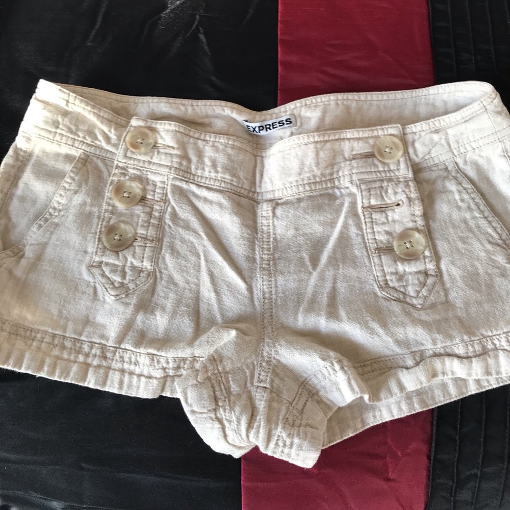 EUC Express double front button shorts